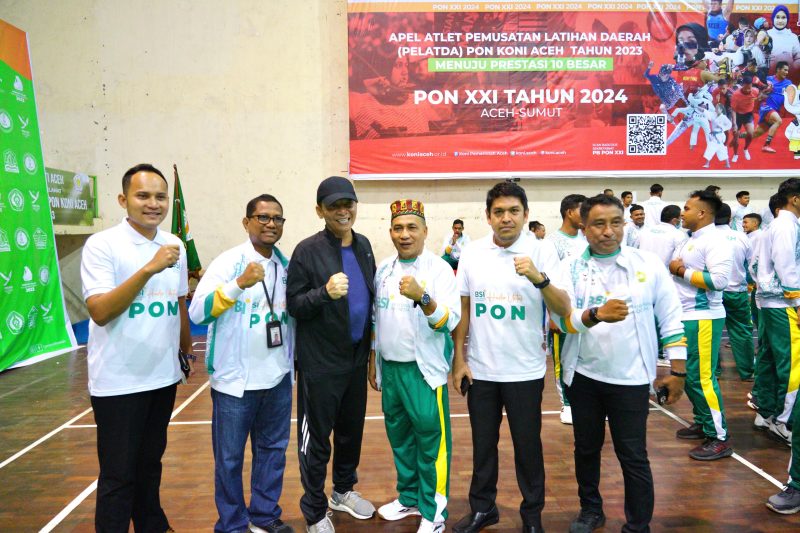 Pj Gubernur Aceh, Achmad Marzuki bersama dengan BSI dan KONI Aceh. 