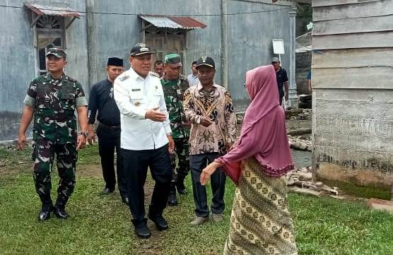 Pj Bupati Tinjau RTLH Sasaran Program TMMD Ke-119 Kodim Abdya