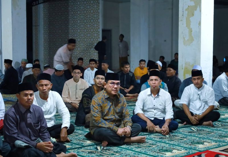 Pemkab Aceh Barat Menetapkan Hari Raya Idul Fitri 1445 Hijriah/2024 Masehi Jatuh pada Hari Rabu, 10 April 2024.