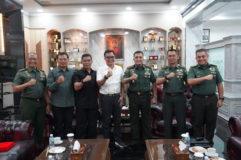 Pangdam IM Terima Audiensi dengan Kapok Sahli Bais TNI. 