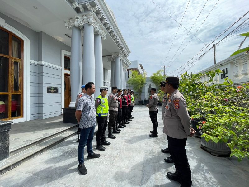 Polres Lhokseumawe Amankan Ibadah Hari Raya Waisak. Foto: NOA.co.id/Farid Ismullah 