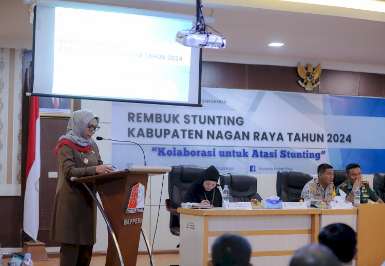 Pj Bupati Nagan Raya, Fitriany Farhas saat membuka kegiatan Rembuk Stunting Tingkat Kabupaten (Foto: noa.co.id/FA)