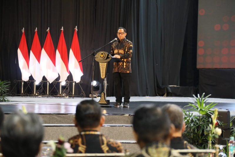 Mendagri Muhammad Tito Karnavian Menjadi pembicara kunci pada Rapat Kerja Nasional (Rakernas) Asosiasi Pemerintah Kota Seluruh Indonesia (Apeksi) XVII 2024, di Balikpapan Sport and Convention Center (BSCC) Kota Balikpapan, Kalimantan Timur, Selasa (4/6/2024). ) (Foto |HO-Puspen Kemendagri).