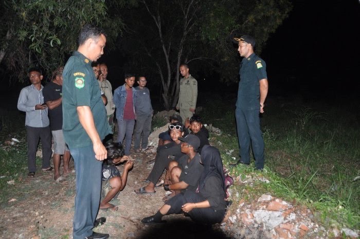 Penertiban anak punk di Peukan Bada, Aceh Besar. (Foto: noa.co.id/FA)