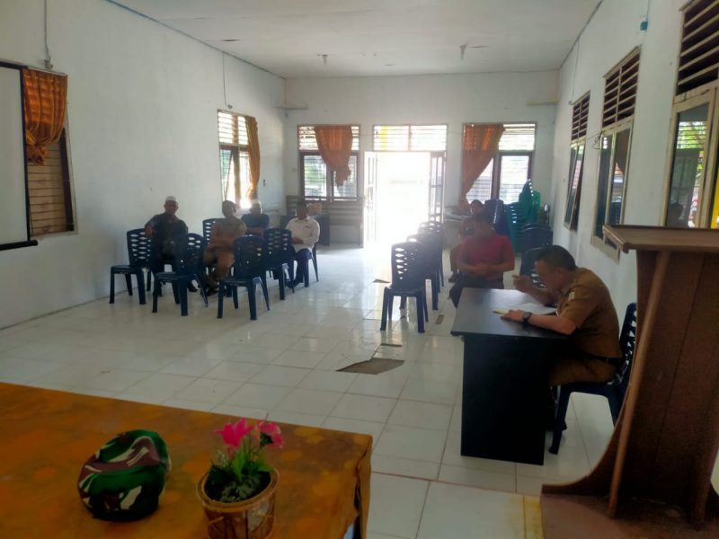 Rapat terkait  proses usulan masyarakat Kecamatan Kota Baharu untuk jalan penghubung, Senin (22/7/2024). (Noa.co.id/HO)