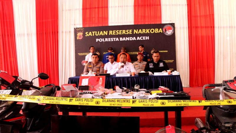 Konferensi pers di Mapolresta setempat, Rabu, 13 Agustus 2024. Foto: Polresta Banda Aceh