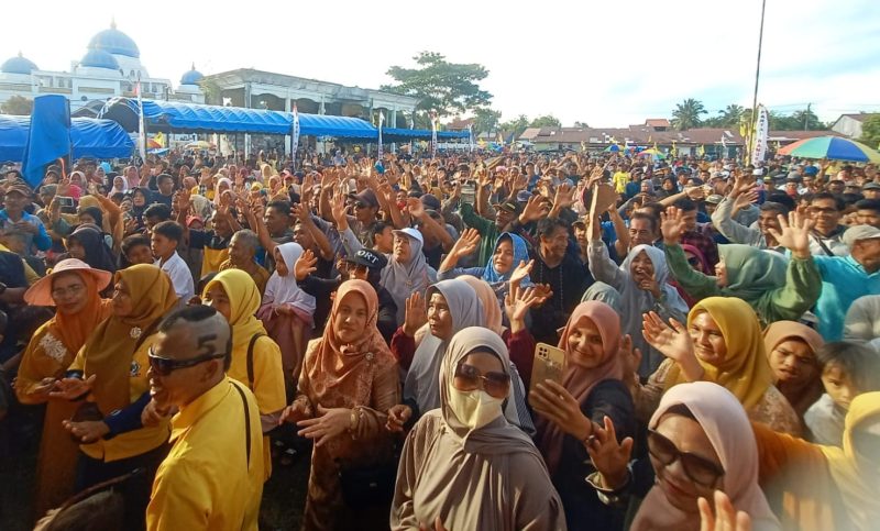 Lautan Manusia Padati Kampanye Akbar Calon Bupati dan Wakil Bupati Simeulue Afridawati–Amin Haris 