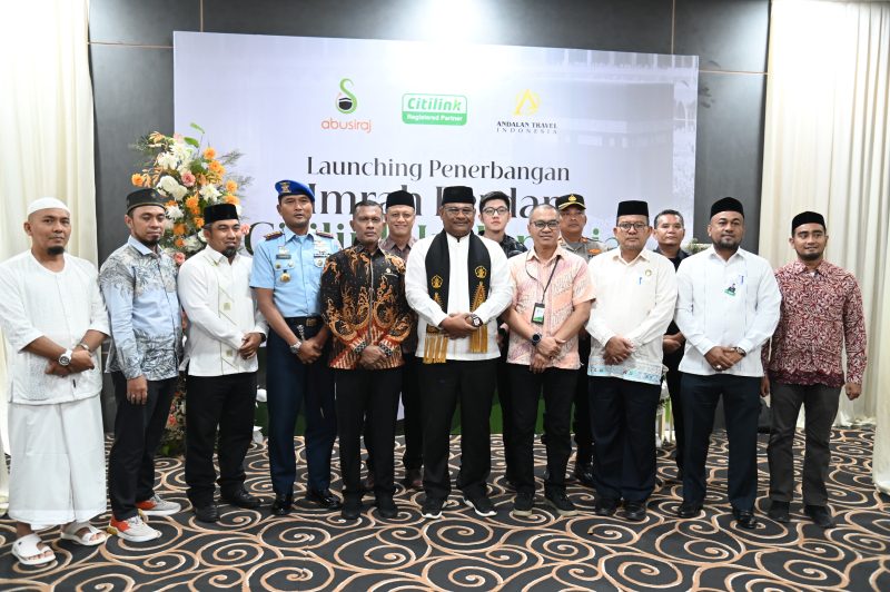 Pj Bupati Aceh Besar Muhammad Iswanto SSTP MM bersama Pj Gubernur Aceh, Dr. Safrizal, ZA menghadiri Launching Penerbangan Umrah Perdana Citilink Indonesia di Gedung VIP Bandara SIM Blang Bintang, Aceh Besar, Jumat (01/11/2024). Foto: dok. MC Aceh Besar