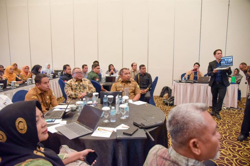 Pj Bupati Aceh Besar, Muhammad Iswanto, SSTP, MM, menghadiri lokakarya Pemanfaatan Teknologi dan Meningkatkan Kualitas Guru dan Murid di Hermes Hotel, Banda Aceh, Selasa (12/11/2024). Foto: dok. MC Aceh Besar