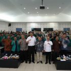 Kepala Kantor Wilayah Kemenkumham  Aceh, Meurah Budiman (Ketiga Kanan) saat menghadiri kegiatan kuliah umum di Gedung Auditorium Fakultas Keguruan dan Ilmu Pendidikan Universitas Syiah Kuala, Banda Aceh (20/11/2024). (Foto : Humas Kanwil Kemenkumham Aceh).