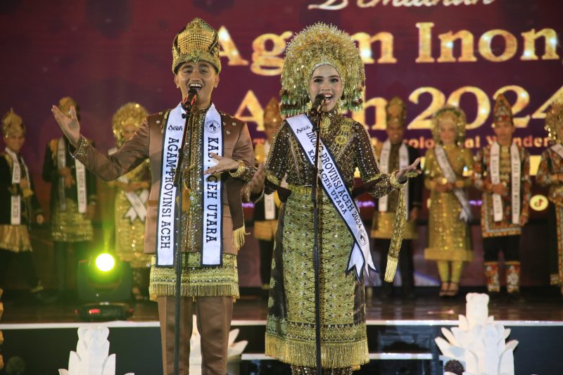 Daniel Khumaidy terpilih sebagai Agam Persahabatan pada even Agam-Inong Aceh. Malam pemilihan dan penobatan Agam Inong Aceh 2024 berlangsung di AAC Dayan Dawood, Darussalam, Banda Aceh, Sabtu 23 November 2024. (Foto.NOA.co.id.IST).