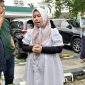 Satgas SIRI kejagung mengamankan buronan yang masuk ke dalam Daftar Pencarian Orang (DPO) asal Kejaksaan Negeri Jakarta Pusat, Kamis (28/11/2024). (Foto: Puspenkum Kejagung RI).