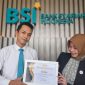 BSI Aceh Mendapatkan Penghargaan dari Universitas Syiah Kuala sebagai Mitra Perbankan Terbaik. Foto: dok. BSI Aceh